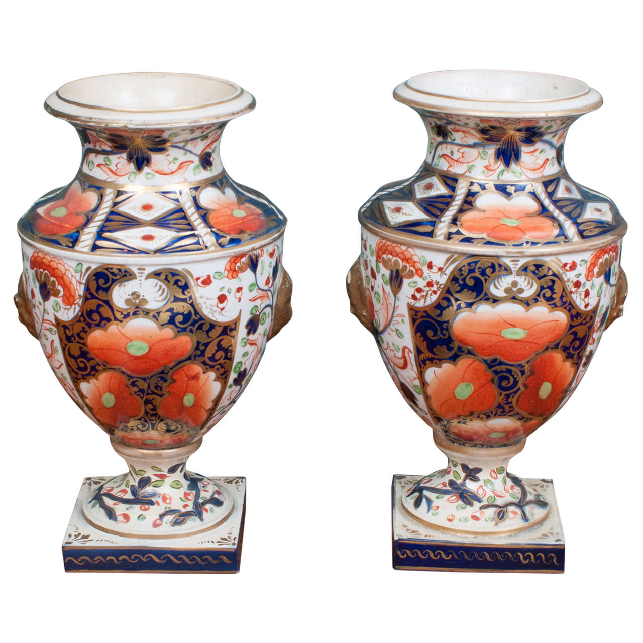 Pair of Derby Porcelain Urns in the "Old Japan" Pattern, England, 1800-1825 For Sale