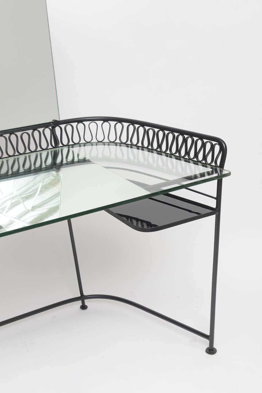 rod iron dressing table