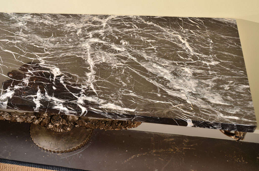 French Art Deco White Gold Gilded Iron Console with Marble Top In Excellent Condition For Sale In Dallas, TX