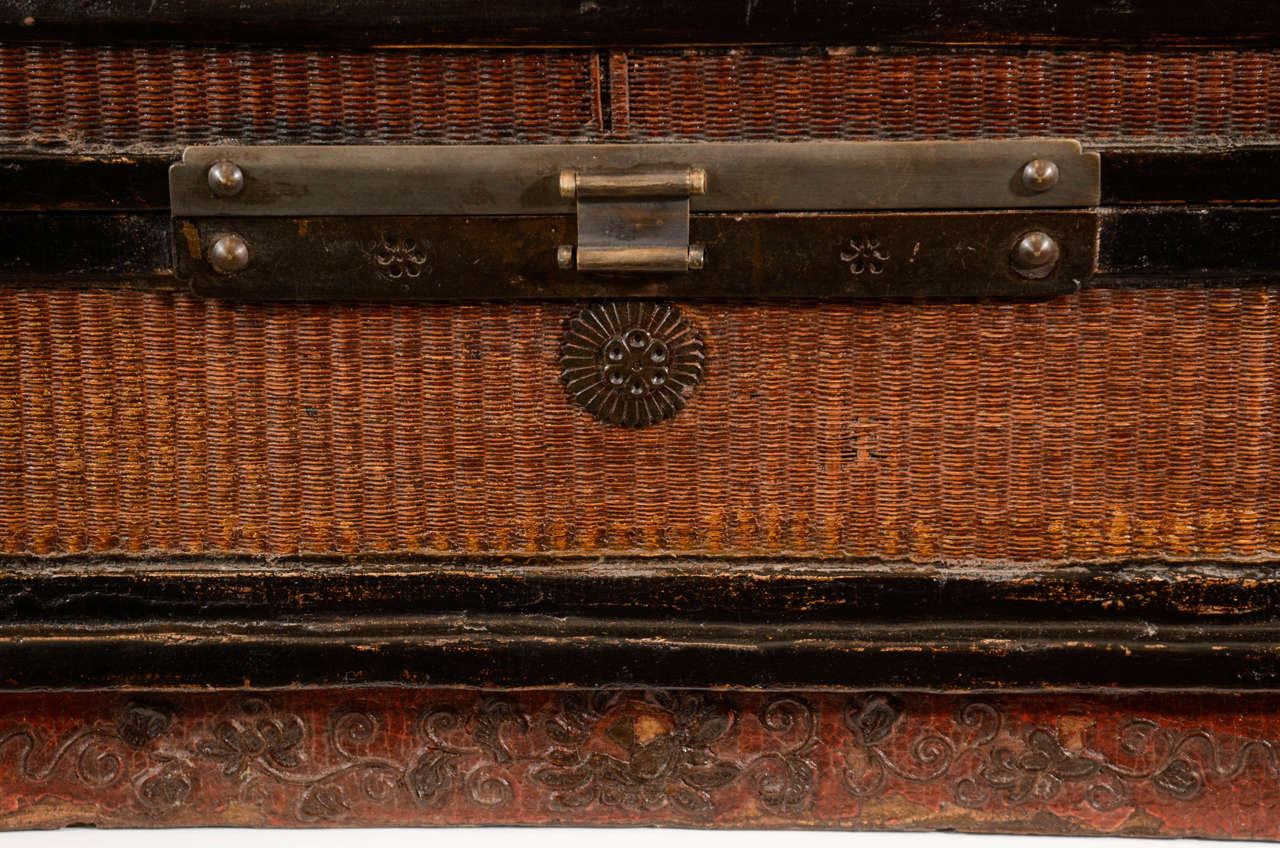 19th Century Red and Black Chinese Woven Trunk In Excellent Condition In New York, NY