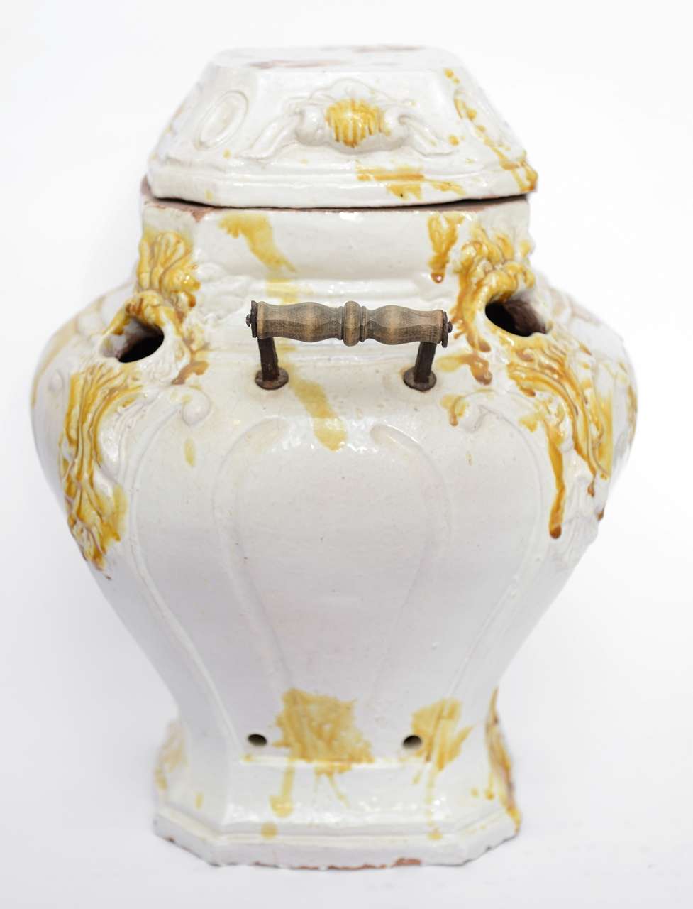 18th Century French Faience Chauffeuse In Good Condition In West Palm Beach, FL