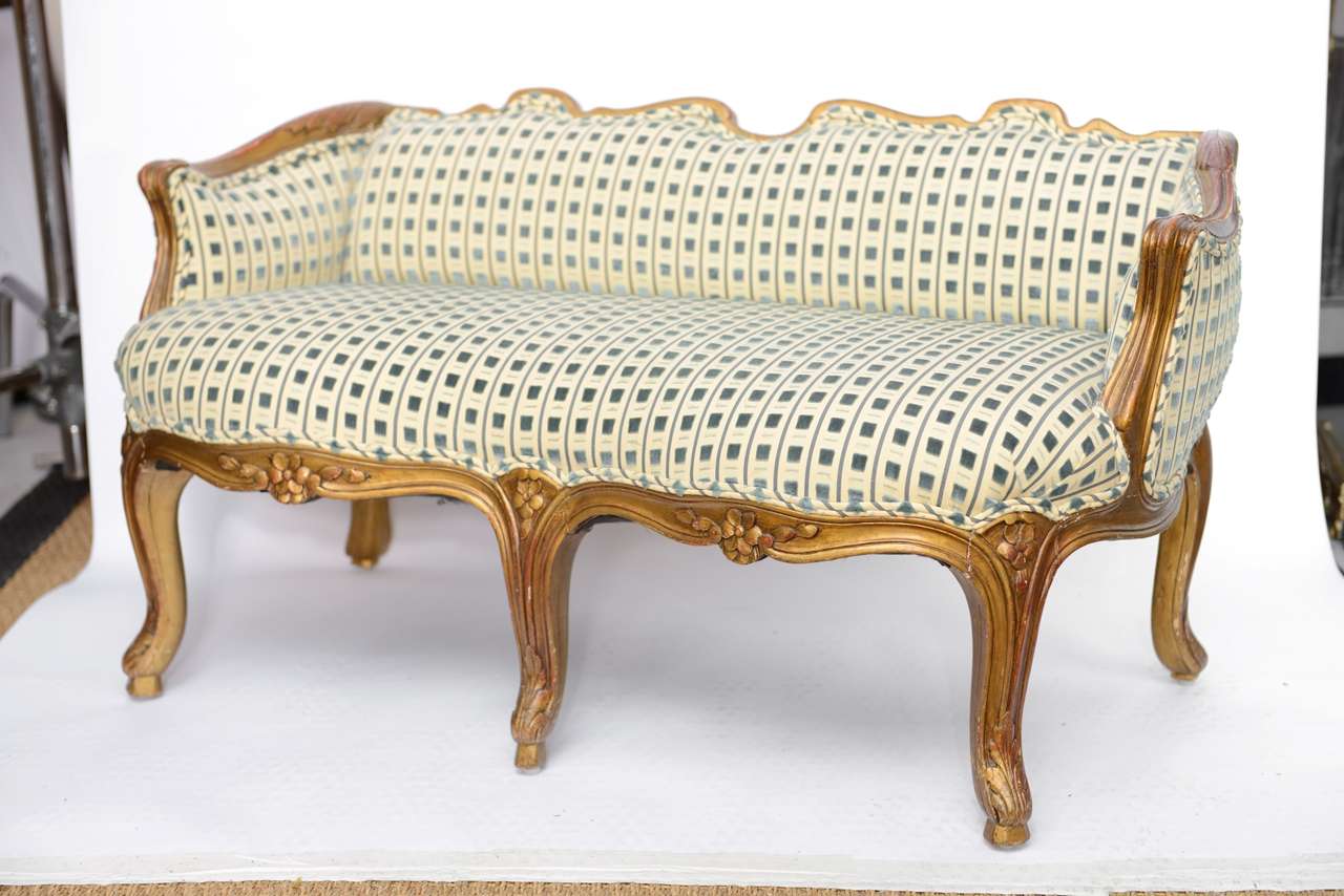 French Late 19th Century Louis XV Style Miniature Sofa For Sale