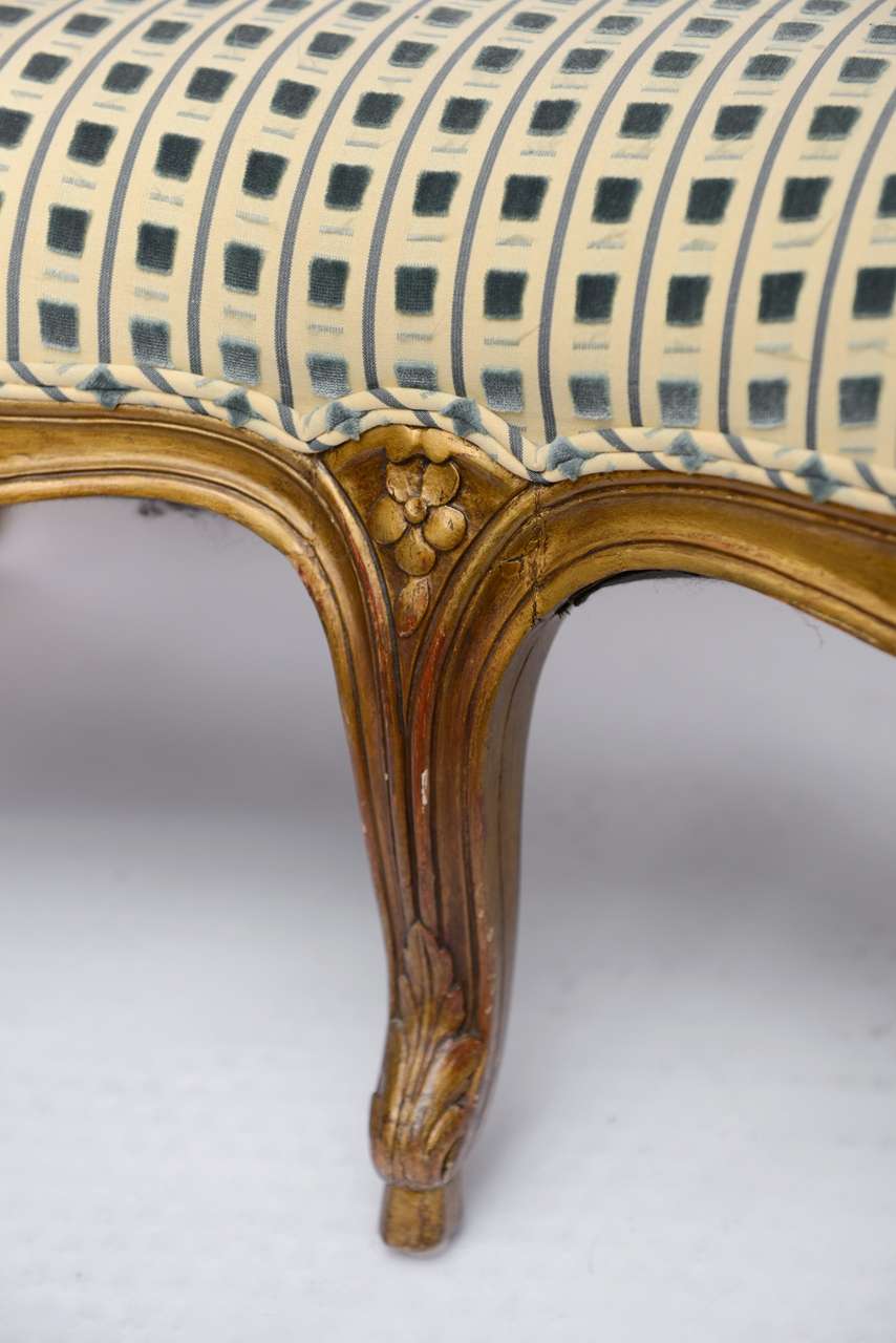 Late 19th Century Louis XV Style Miniature Sofa For Sale 5