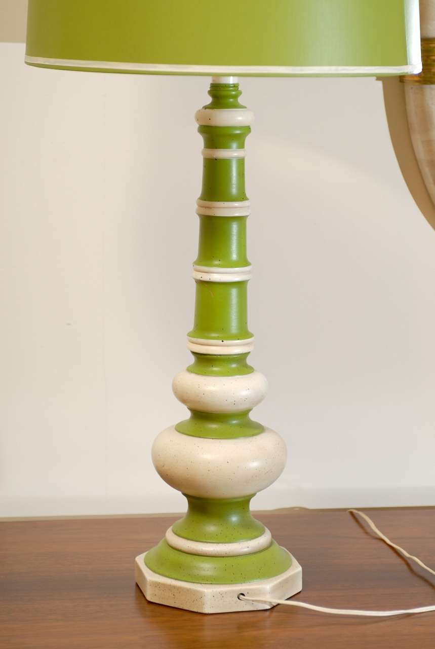 Mid-20th Century Pair of Vintage Ceramic Lamps in Lime and Cream For Sale