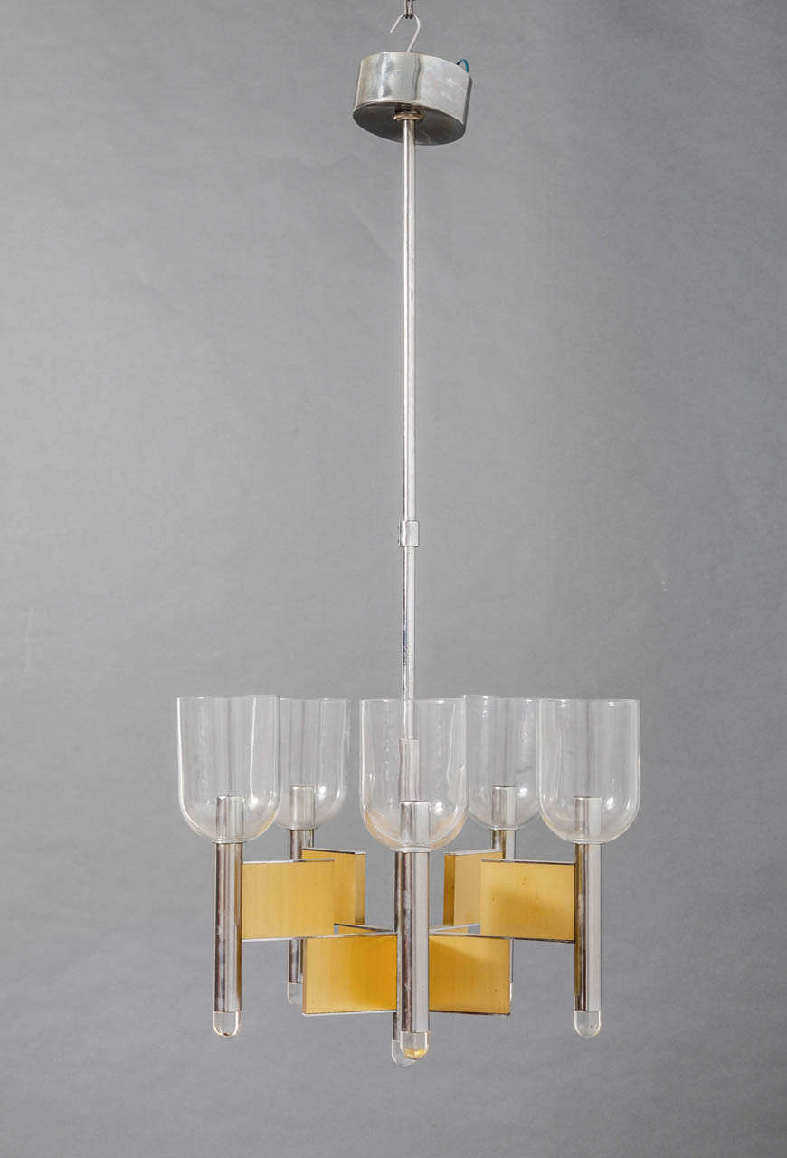 Five-light Sciolari chandelier.