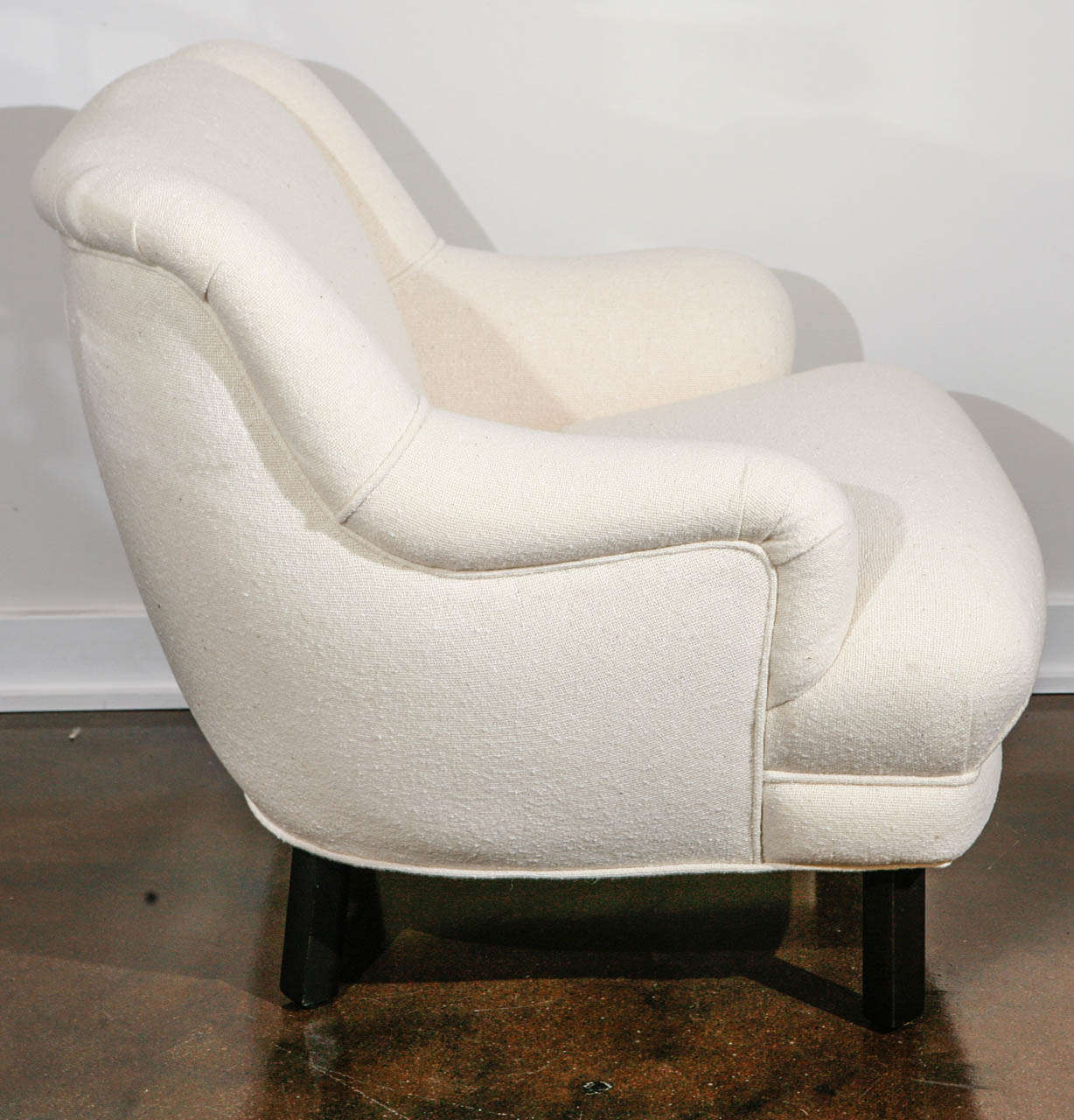 Mid-20th Century Pair of Custom Club Chairs Designed by Paul Laszlo