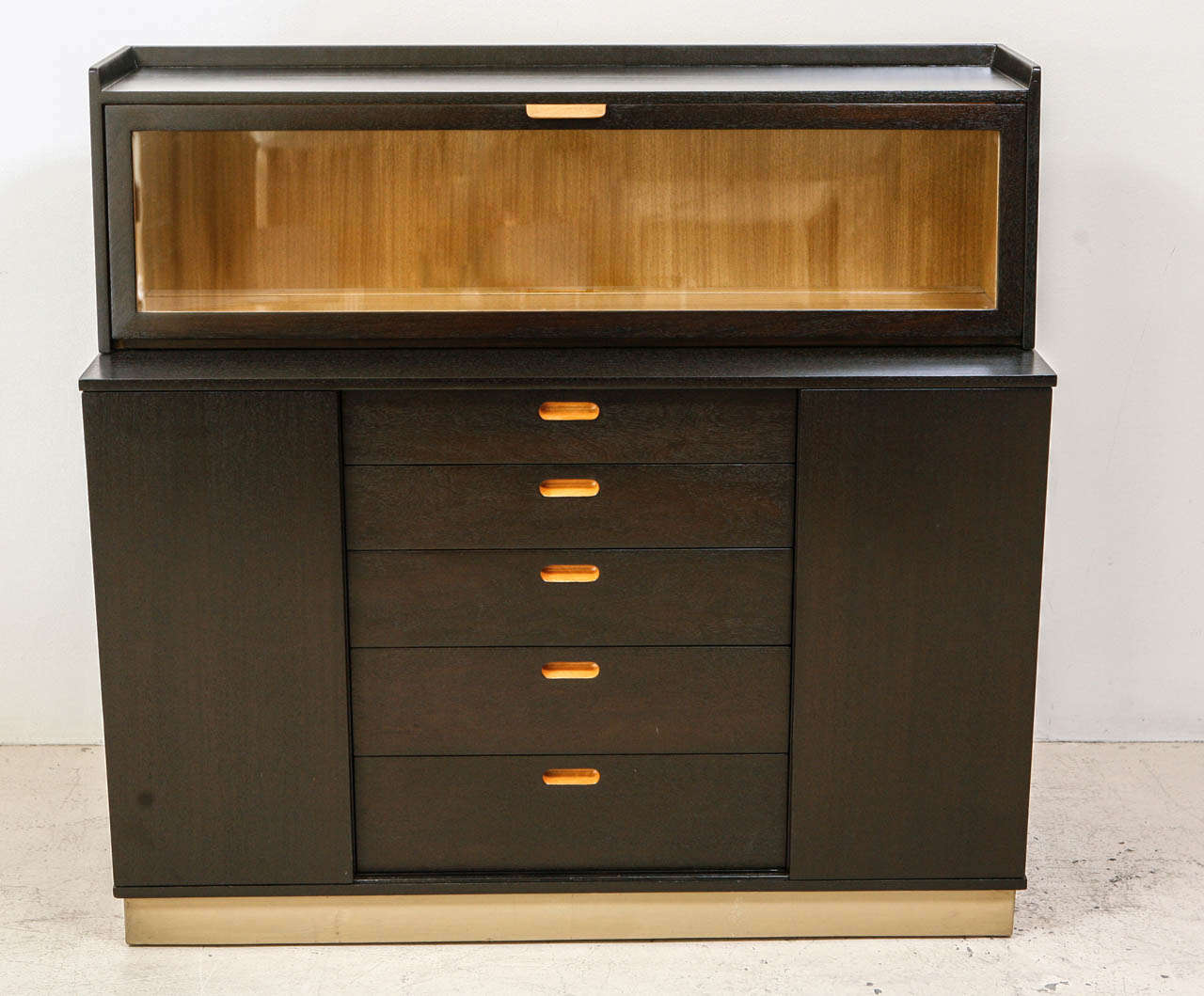 Mahogany Cabinet By Edward Wormley for Dunbar's New World Collection In Excellent Condition In Los Angeles, CA