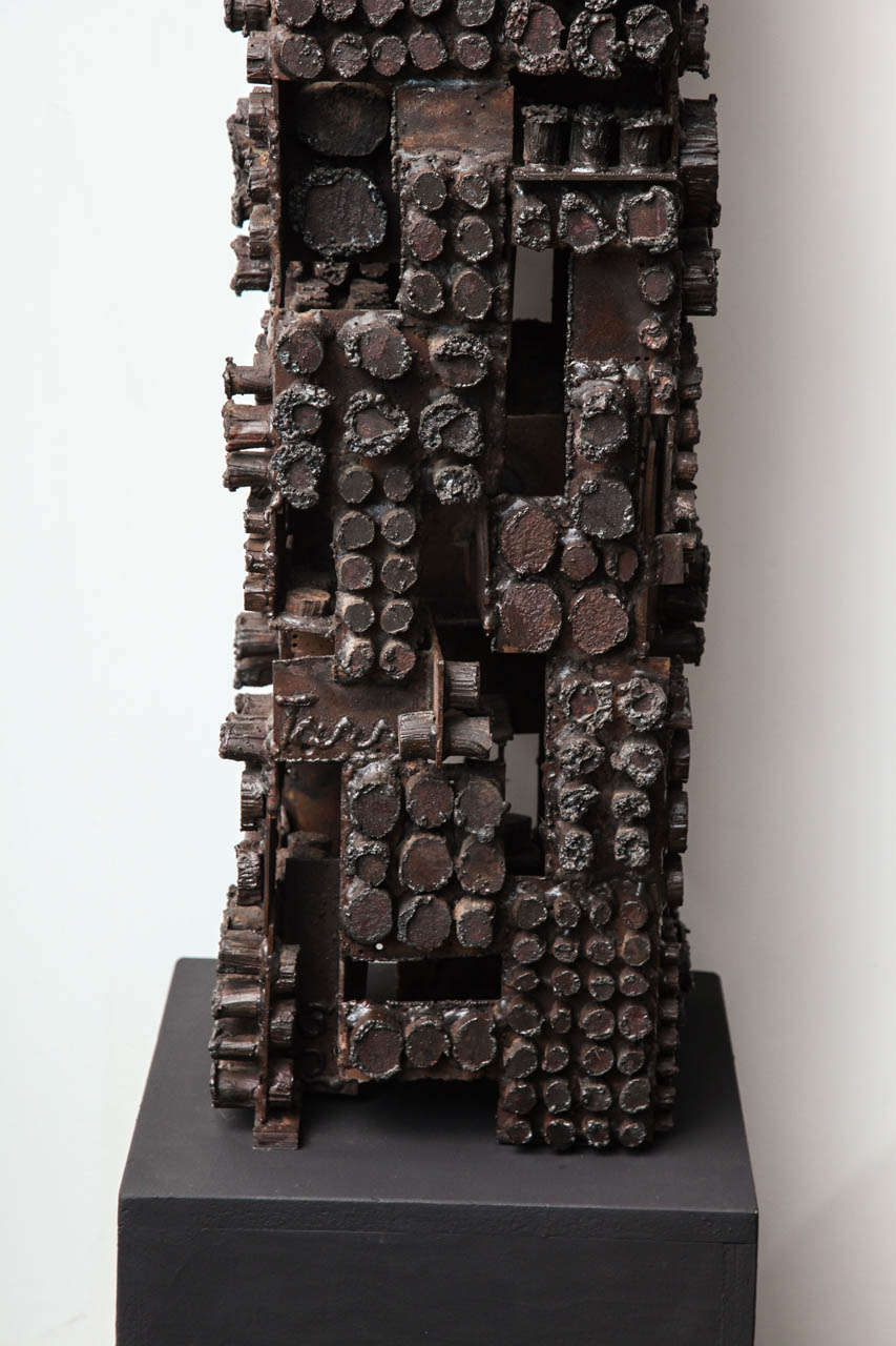 Untitled TOTEM Sculpture by William Tarr In Excellent Condition In New York, NY