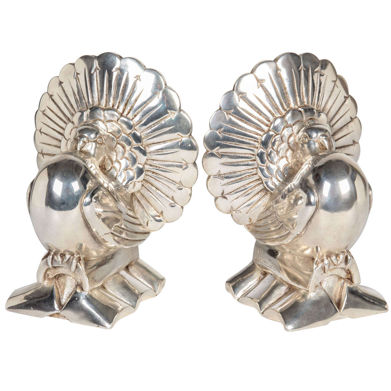 Marcel Bouraine Pair of French Art Deco “Dove” Bookends, circa 1930 For Sale