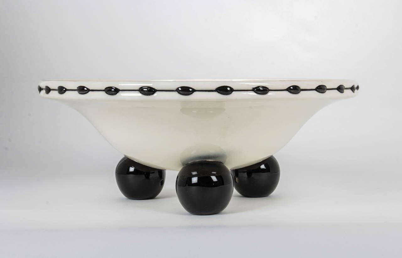 German Czech Cubist Julius Dressler Art Pottery Black and White Ceramic Bowl, 1910 For Sale