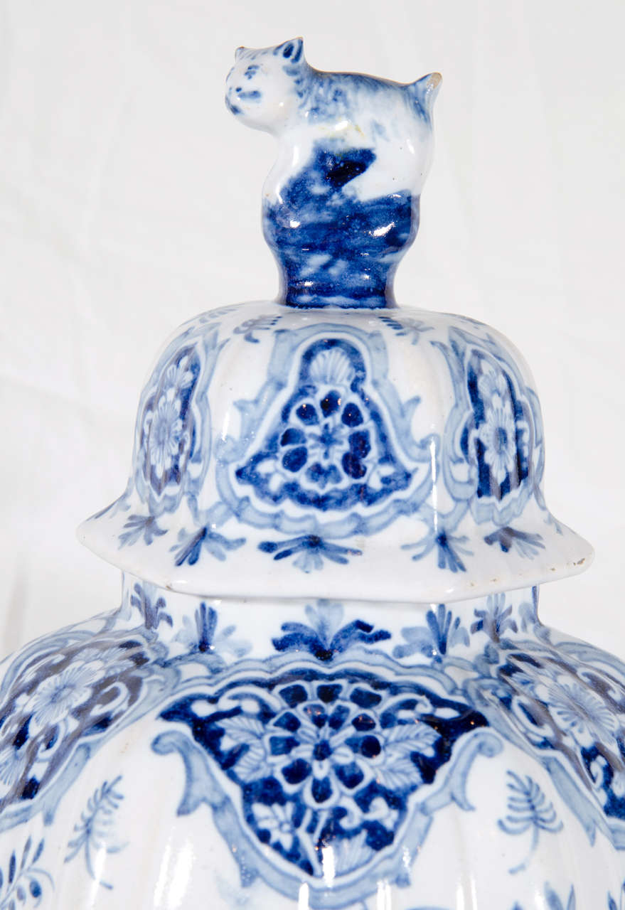 Pair of Dutch Delft Covered Vases In Excellent Condition In Katonah, NY