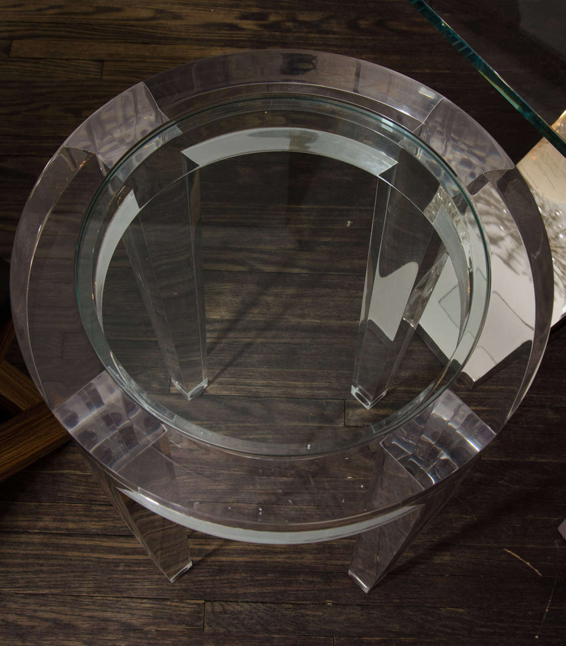 Round Acrylic Occasional Table In Excellent Condition In New York, NY