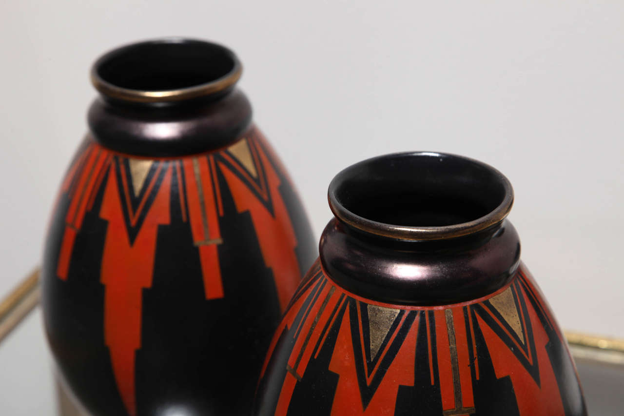 Pair of Art Deco Vases by Saint-Ghislain In Good Condition For Sale In New York, NY