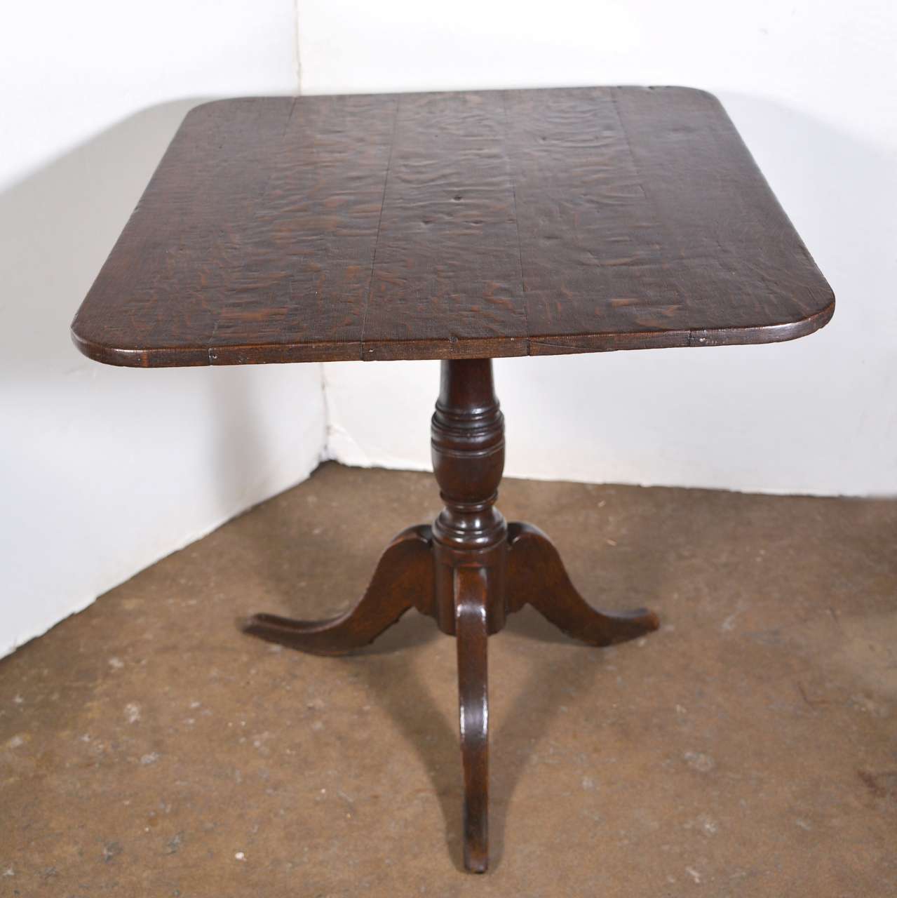19th Century English Oak Rectangular Tilt-Top Table For Sale 1