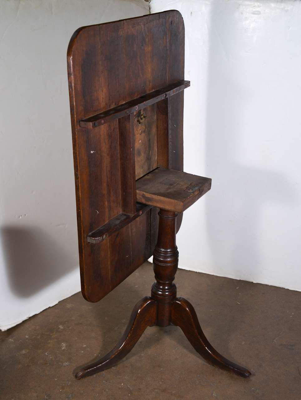 19th Century English Oak Rectangular Tilt-Top Table For Sale 3