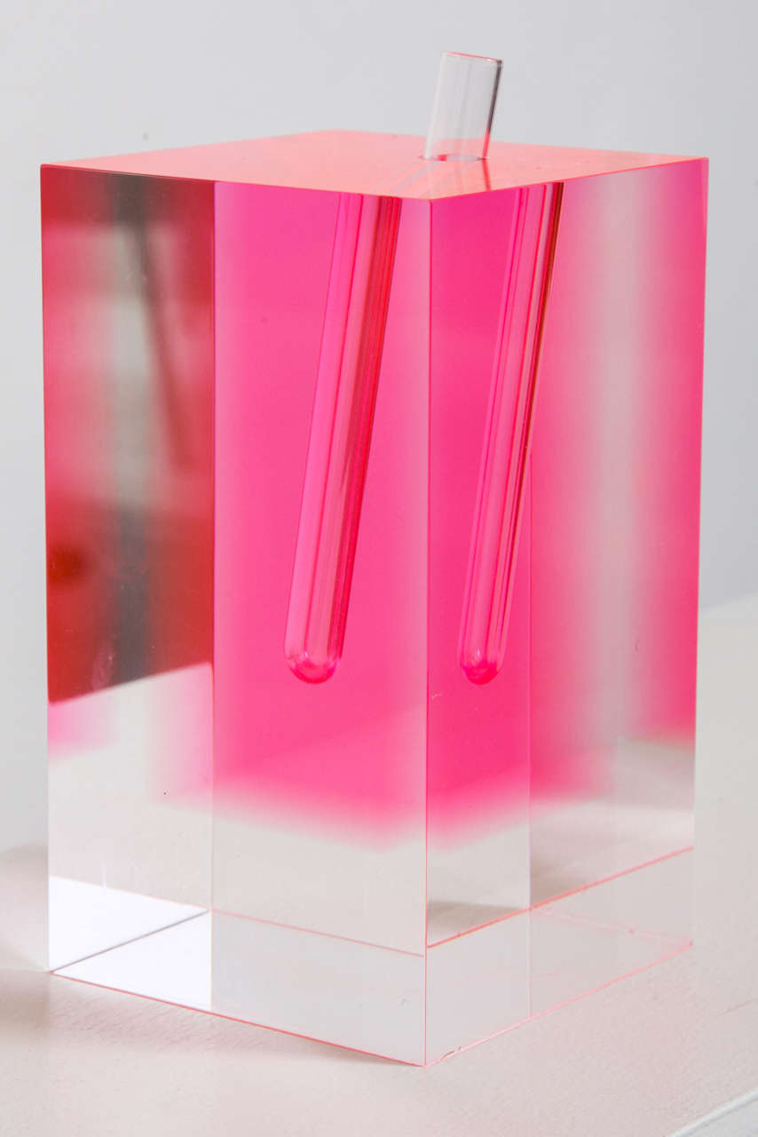 Shiro Kuramata Acrylic Vase  In Excellent Condition In Brussels, BE