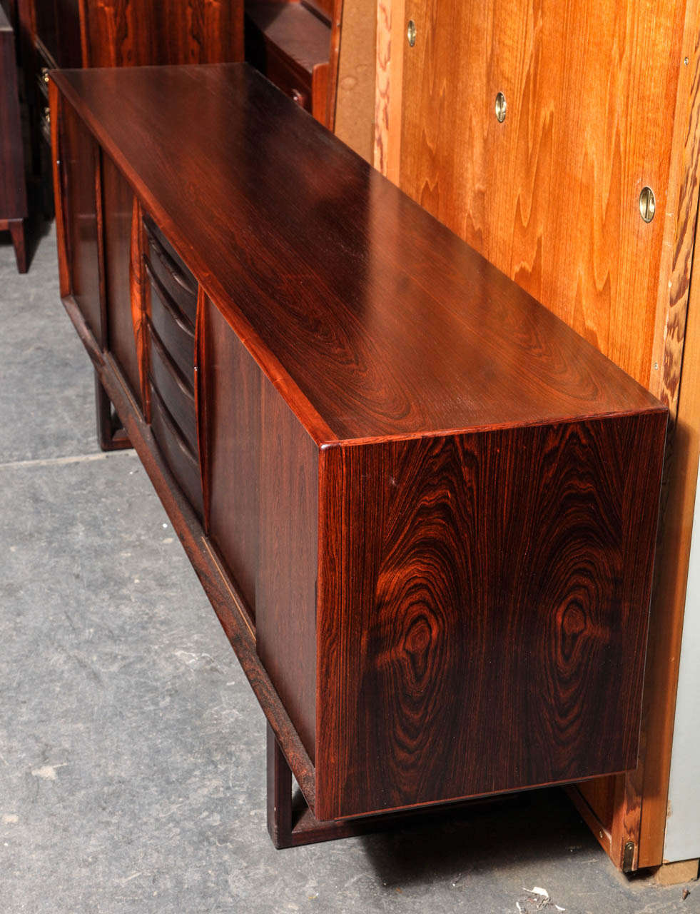Vintage 1960s Danish Sideboard by Omann Jun.

This Vintage Credenza is in excellent, like-new condition. This works great as a entertainment unit, dining room buffet, or bedroom dresser. Ready to be picked up or delivered.