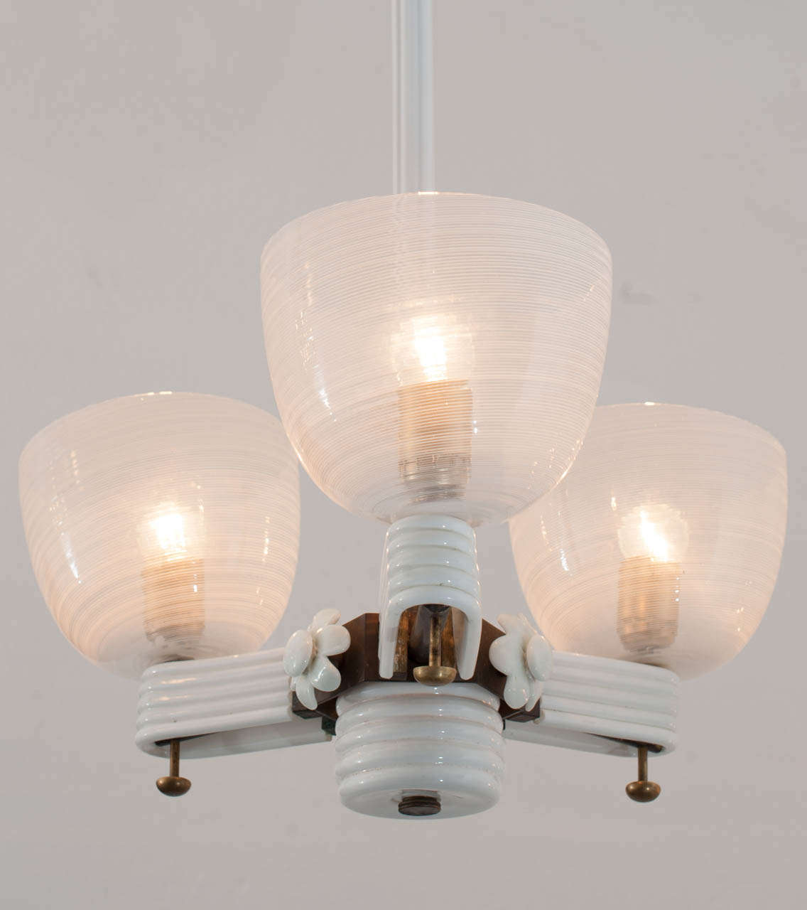 3-light chandelier in 