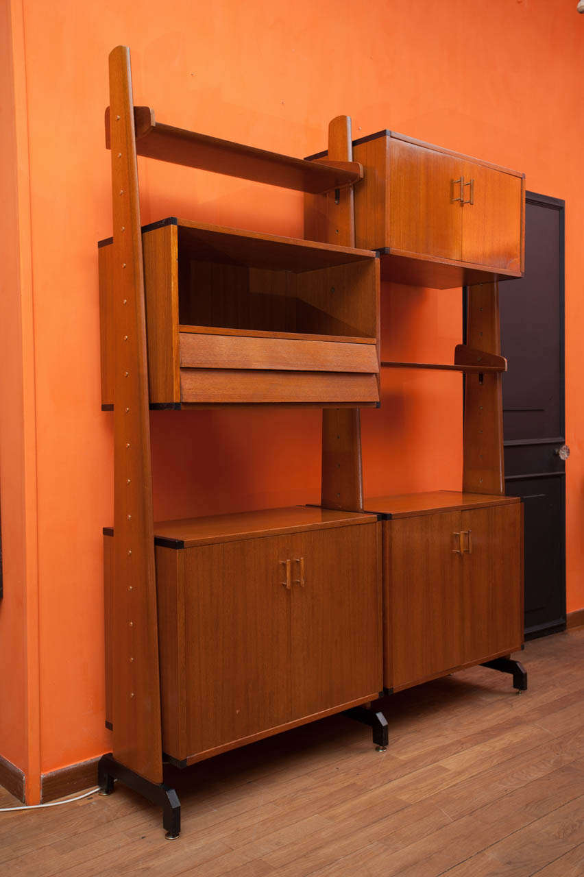1960s Adjustable Wooden Italian Bookcase