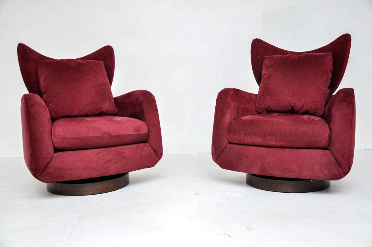 Mid-Century Modern Vladimir Kagan Swivel Lounge Chairs