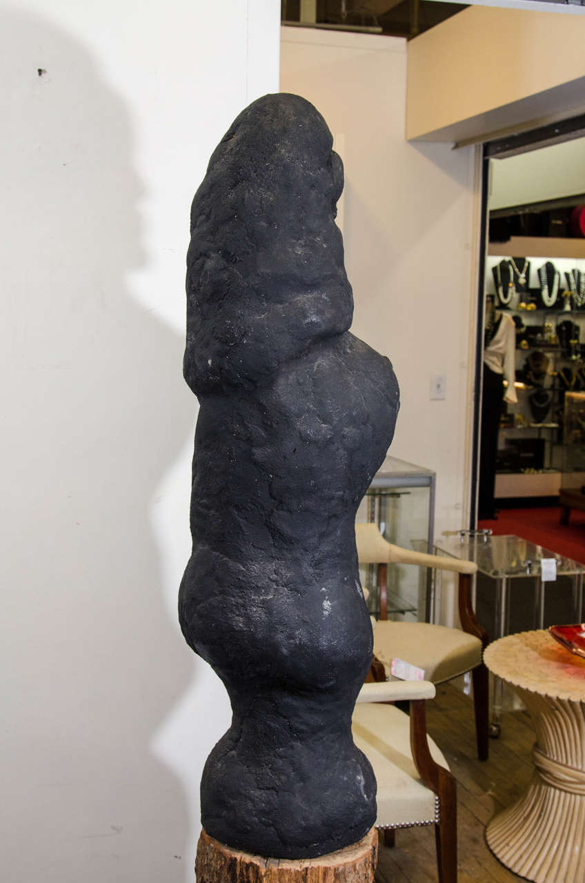 Midcentury Black Fertility Sculpture on a Tree Trunk Base For Sale 1