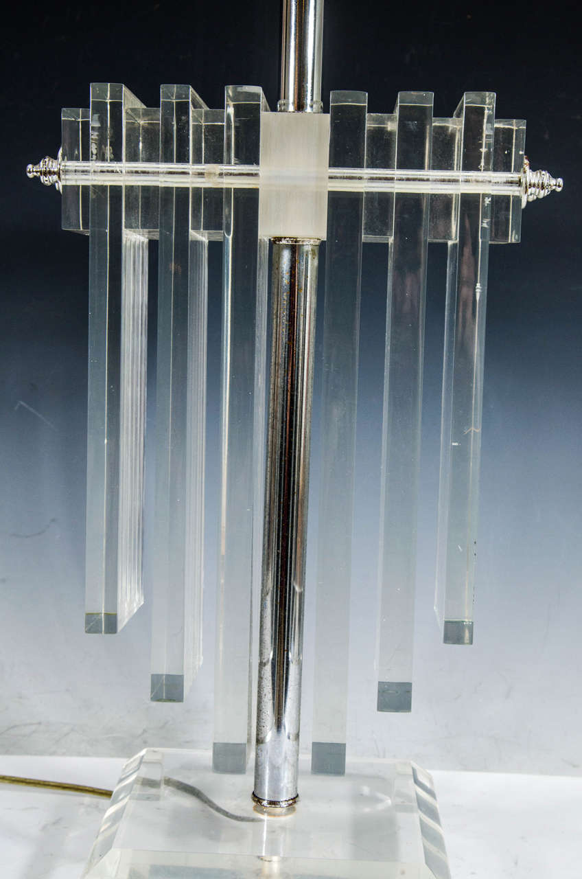 American Midcentury Single Table Lamp in Lucite and Chrome
