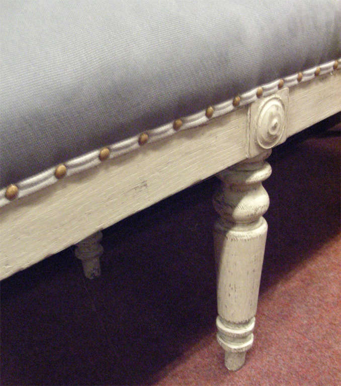 Mid-19th Century Neo-Classical Style Bench For Sale 3