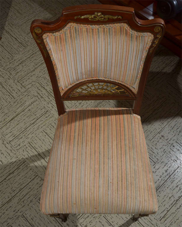 set of 4 chairs For Sale 4