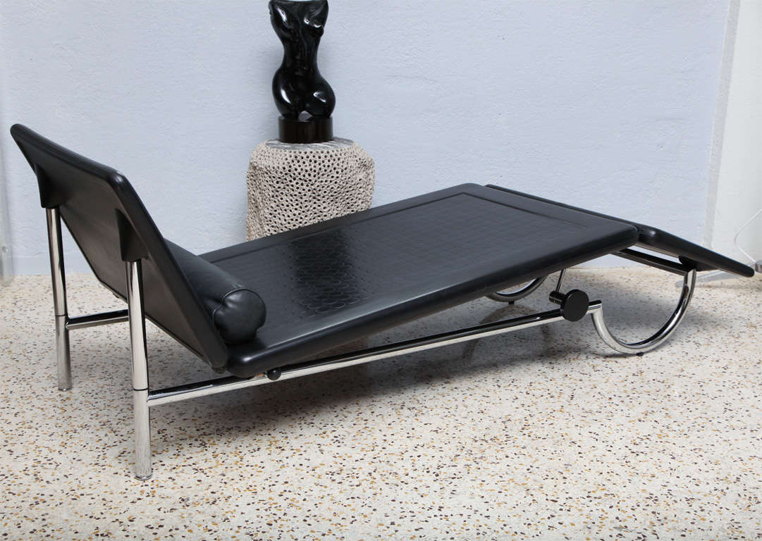 Italian 80's Rubber Tread Chaise Lounge by Dema Italia