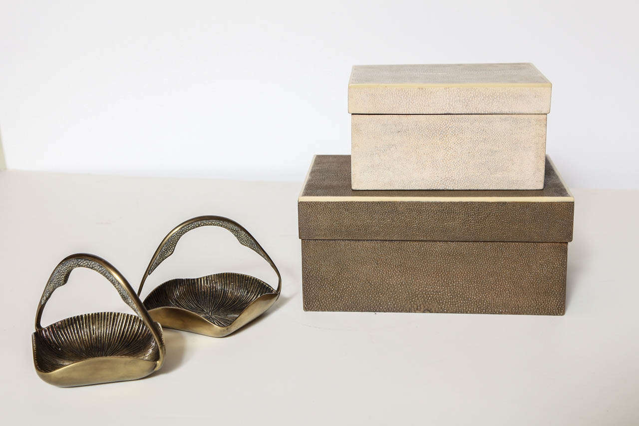 Decorative shagreen boxes in two sizes, 5.25
