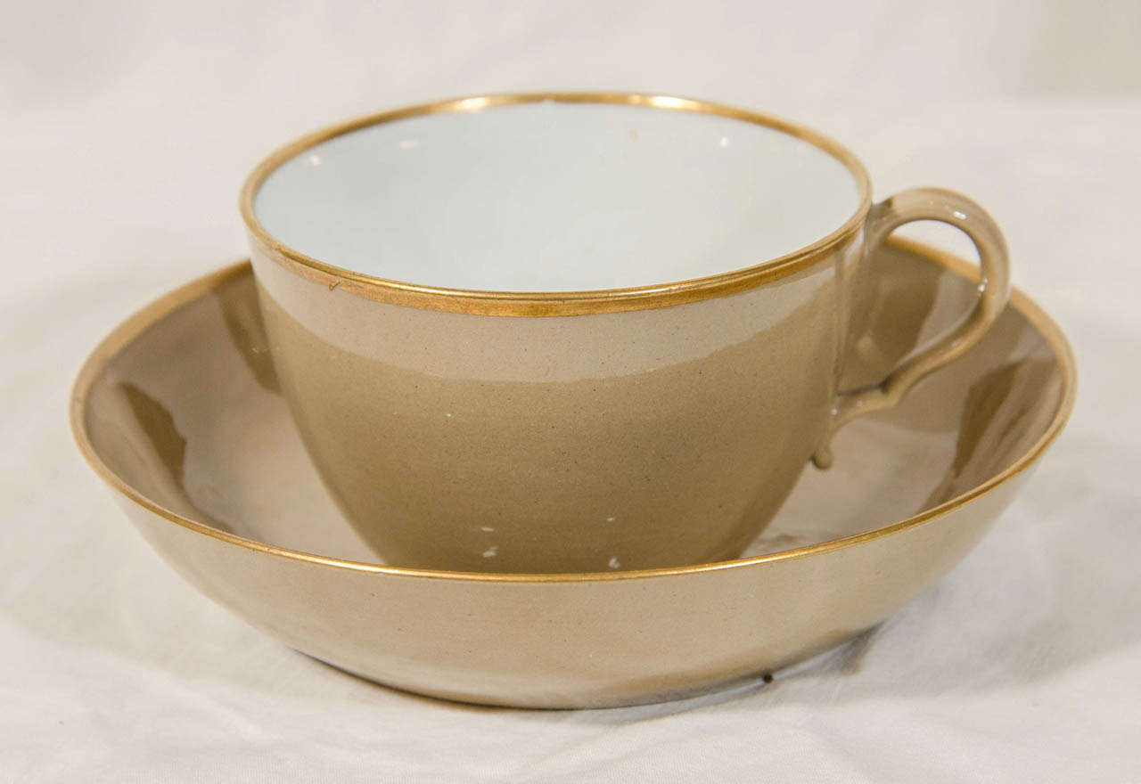 Dozen Drabware Tea Cups and Saucers In Excellent Condition In Katonah, NY