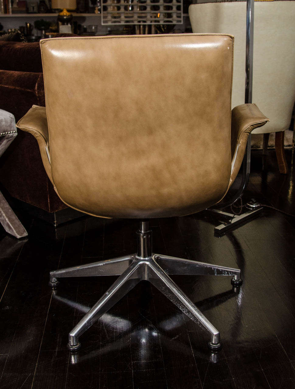 Late 20th Century Bird Chair in the Manner of Walter Knoll For Sale