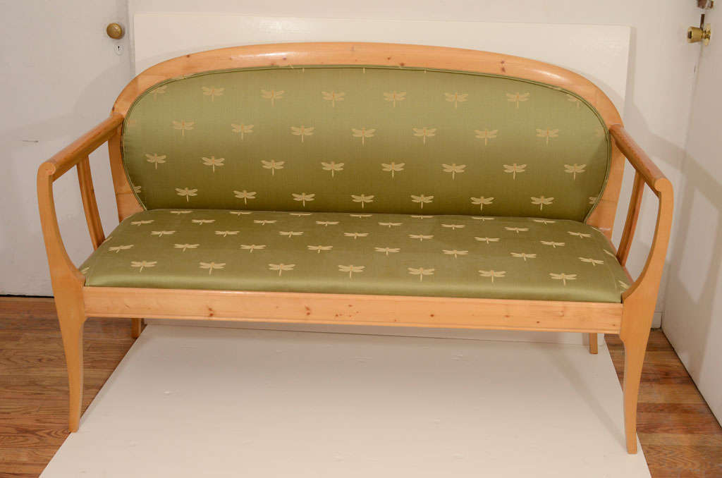 Swedish Jugend-Stil Settee In Excellent Condition In New York, NY