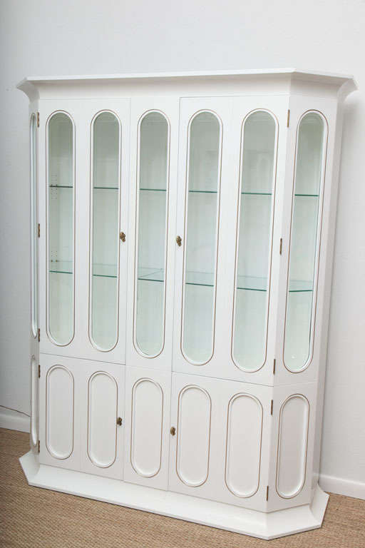 China Display by Mastercraft at 1stdibs