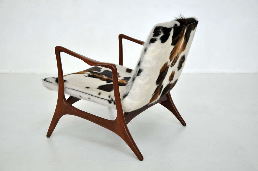 Mid-20th Century Vladimir Kagan lounge chair