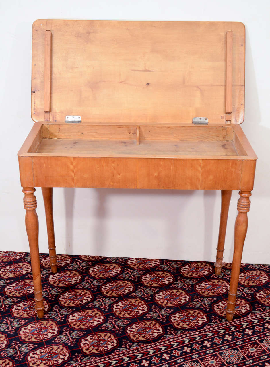 Biedermeier Console Table with Hidden Storage In Good Condition In New York, NY