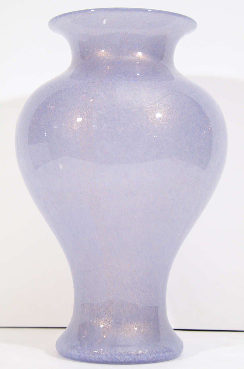 Lilac Vase by Barovier & Toso In Excellent Condition In New York, NY