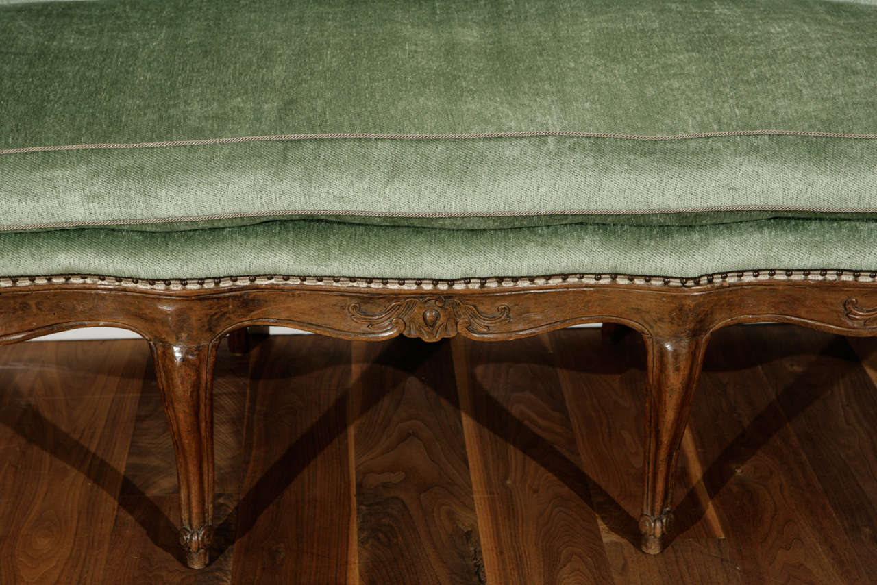 18th Century Italian Walnut Single Cushion Settee 1