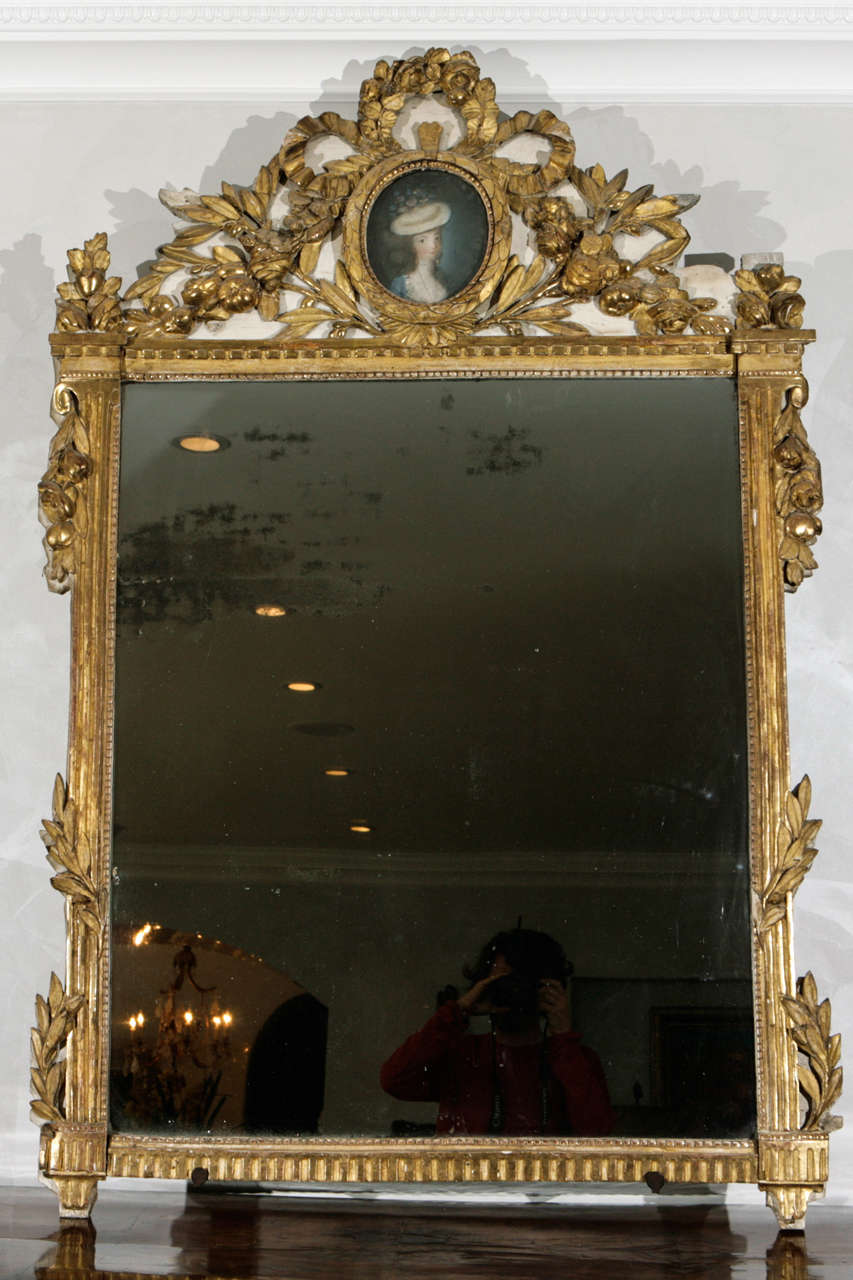 18th Century and Earlier 18th Century French Giltwood Mirror with Portrait of a Lady For Sale