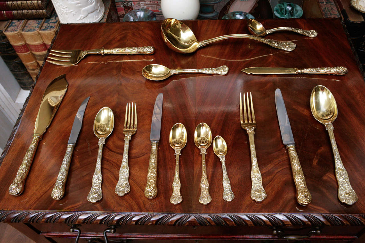 1900s English Chest with Set of 12 Vermeil Sterling Flatware 1