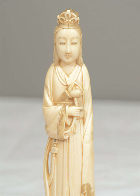 Japanische Elfenbeinfigur im Angebot 4