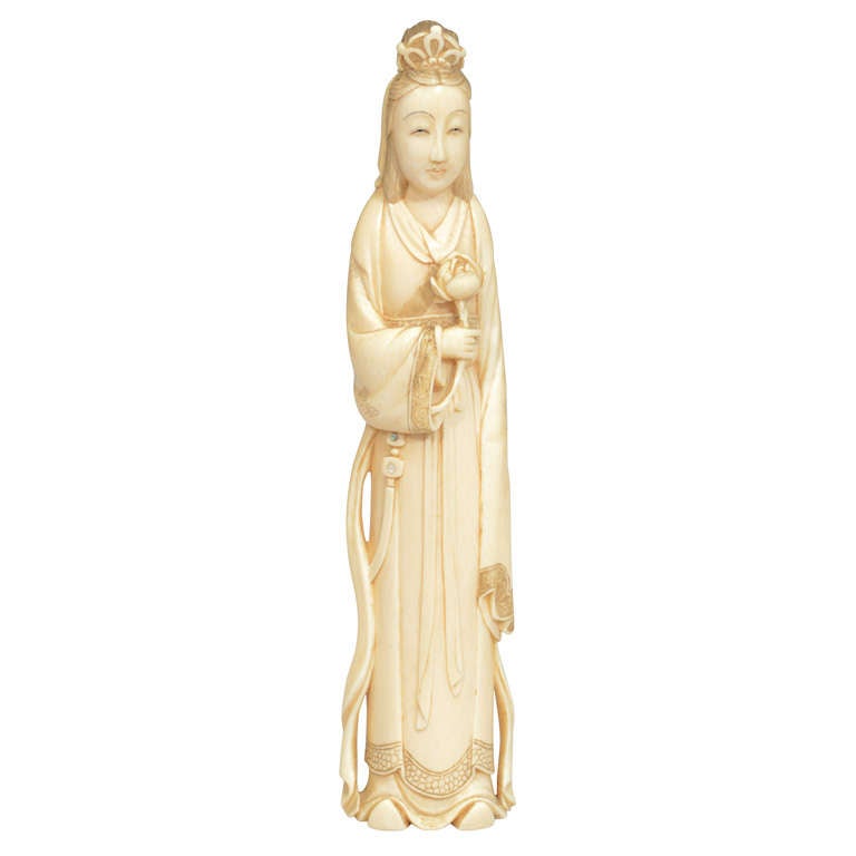 Japanische Elfenbeinfigur im Angebot