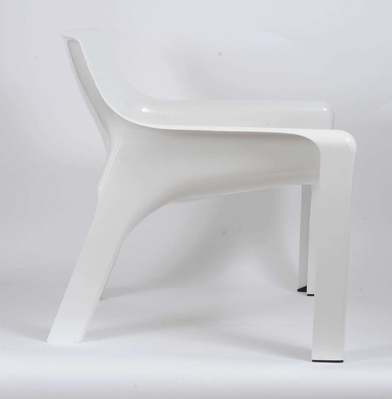 Space Age Vicario Chair by Vico Magistretti for Artemide