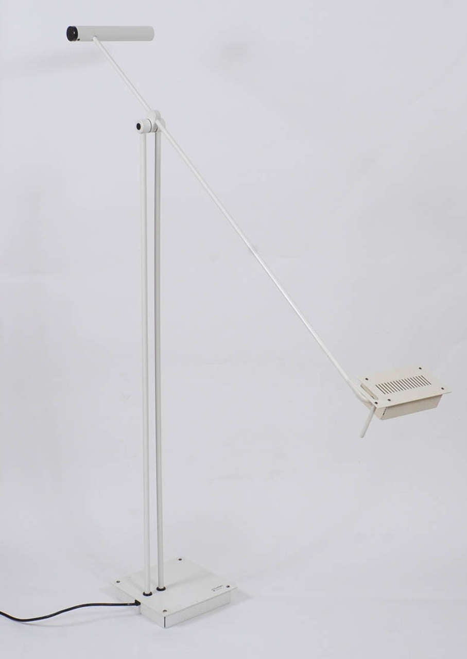 Mid-Century White Steel Adjustable Floor Lamp Samurai Made by Italian Stilnovo For Sale 2