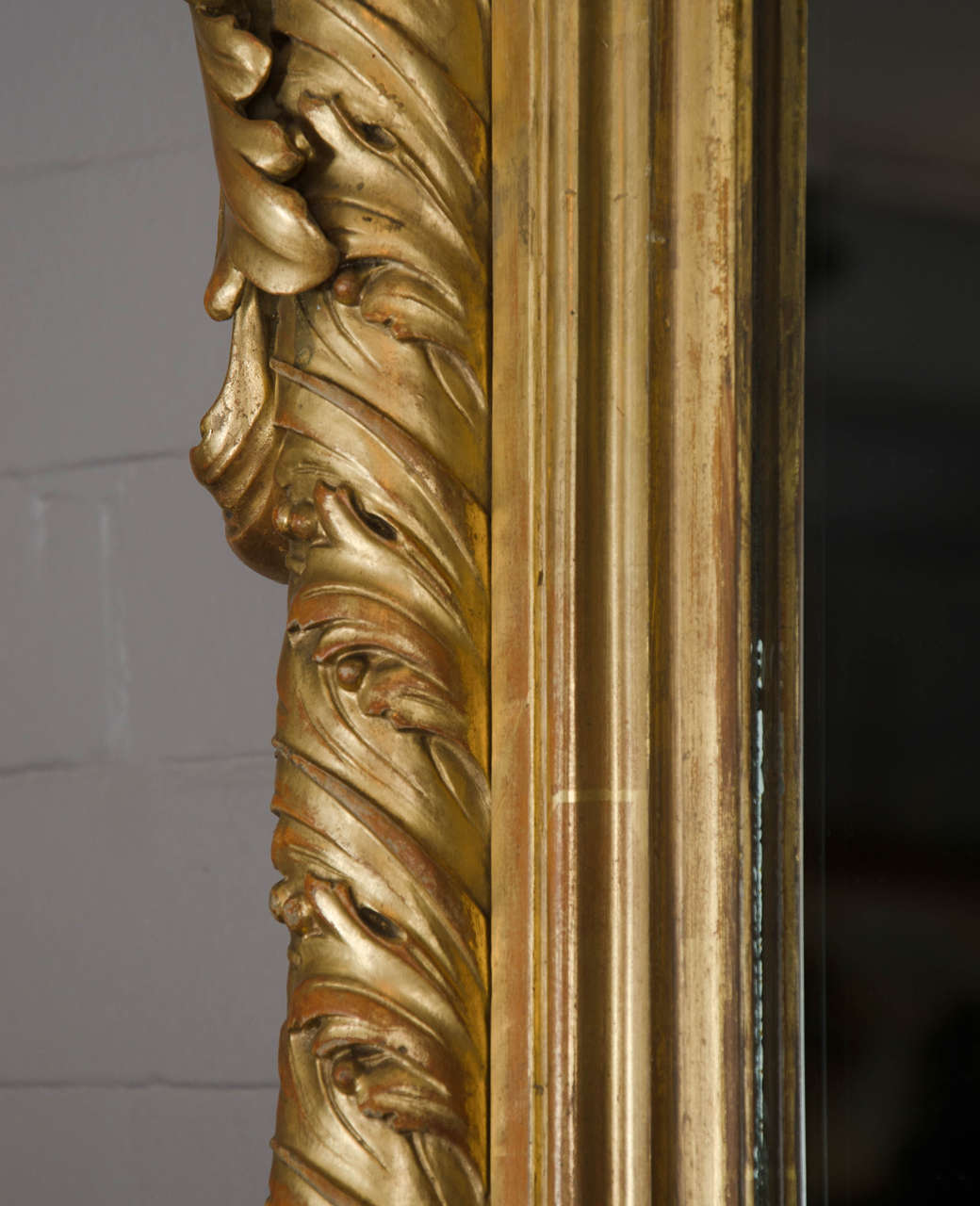 19th Century Mirror with Carved and Giltwood Frame of Substantial Size 3