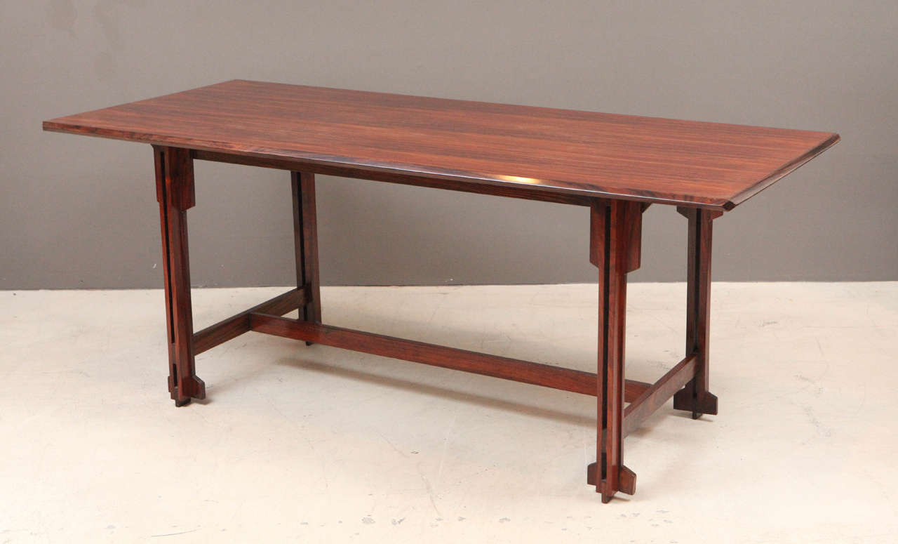 Mid-Century Modern Rare Italian Rosewood Table Attributed to Ico Parisi