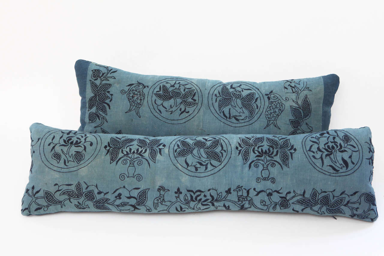 Cotton on cotton Chinese embroidered pillows.  Blue linen backs.  Feather and down fill.  Invisible zips.  Priced individually at:

Front  -  9 x 32  $550.00
Back  -  11 x 27  $650.00  SOLD
