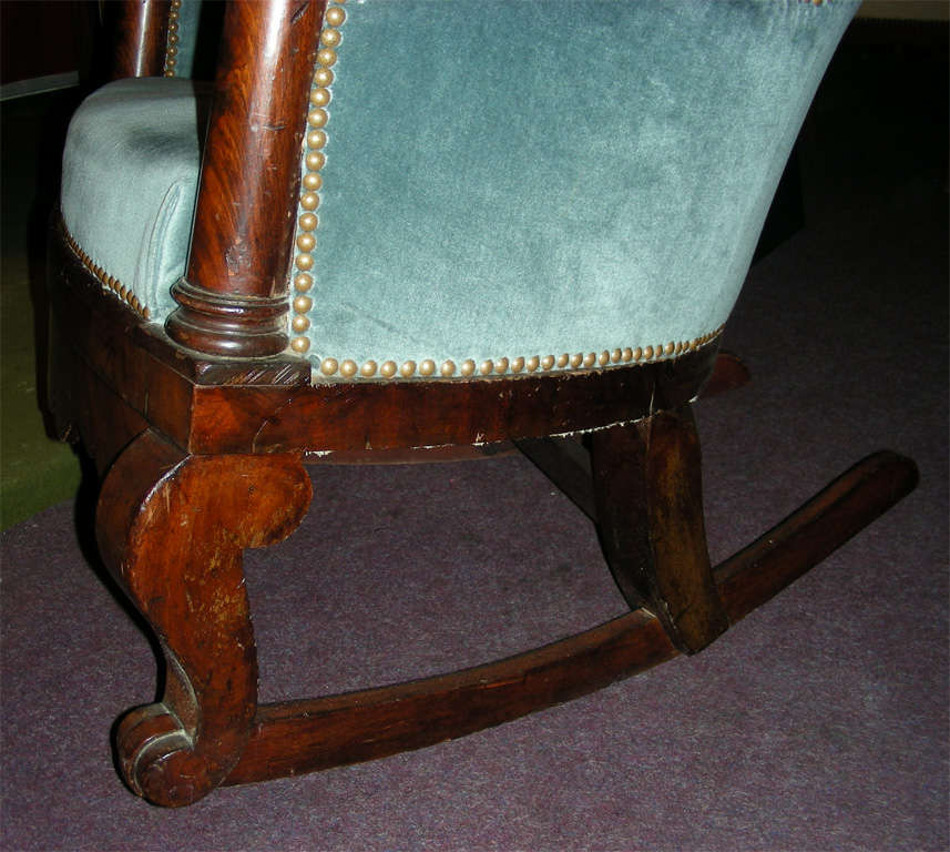 Early 19th Century Mahogany Rocking Chair For Sale 6