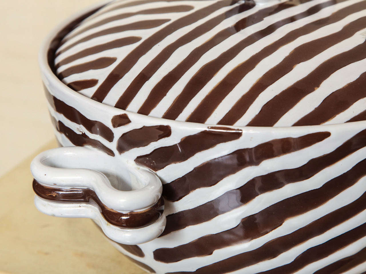 Brown and White Striped Dish with Lid by Zaccagnini Italy, circa 1954 For Sale 2