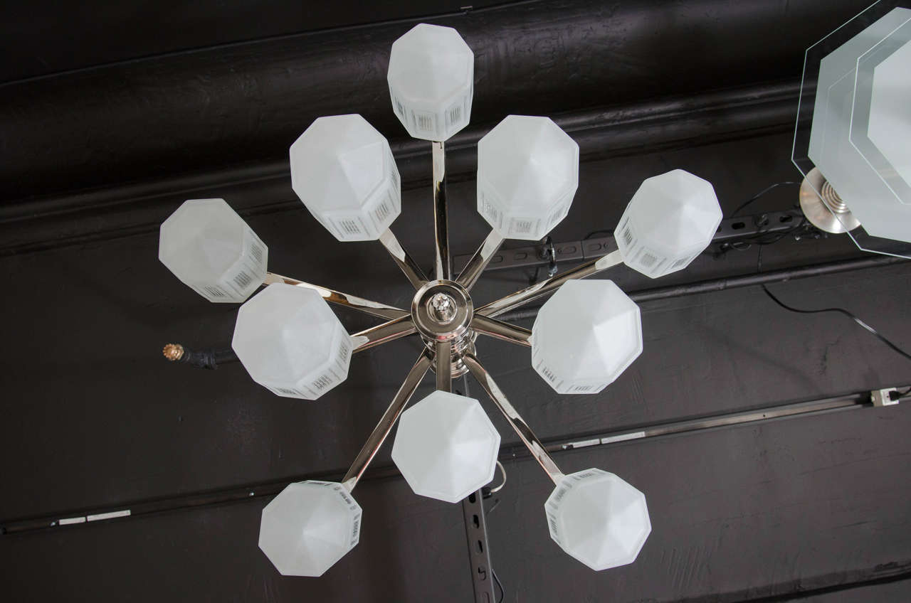 French Art Deco Revival Nickel 10-Arm Chandelier with Etched and Frosted Shades For Sale 1